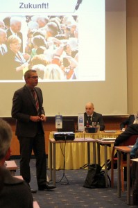 Dr. Winfried Kösters bei seinem Vortrag