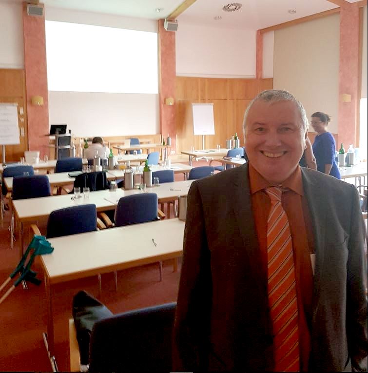 Peter Wolff im Konferenzhotel in der Steiermark